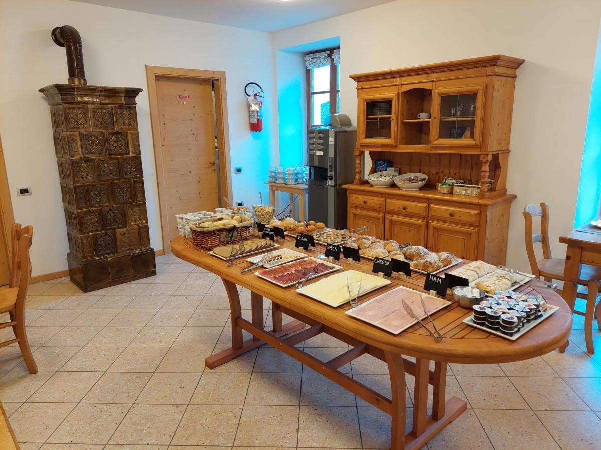 Taxus Hostel Pieve Tesino エクステリア 写真